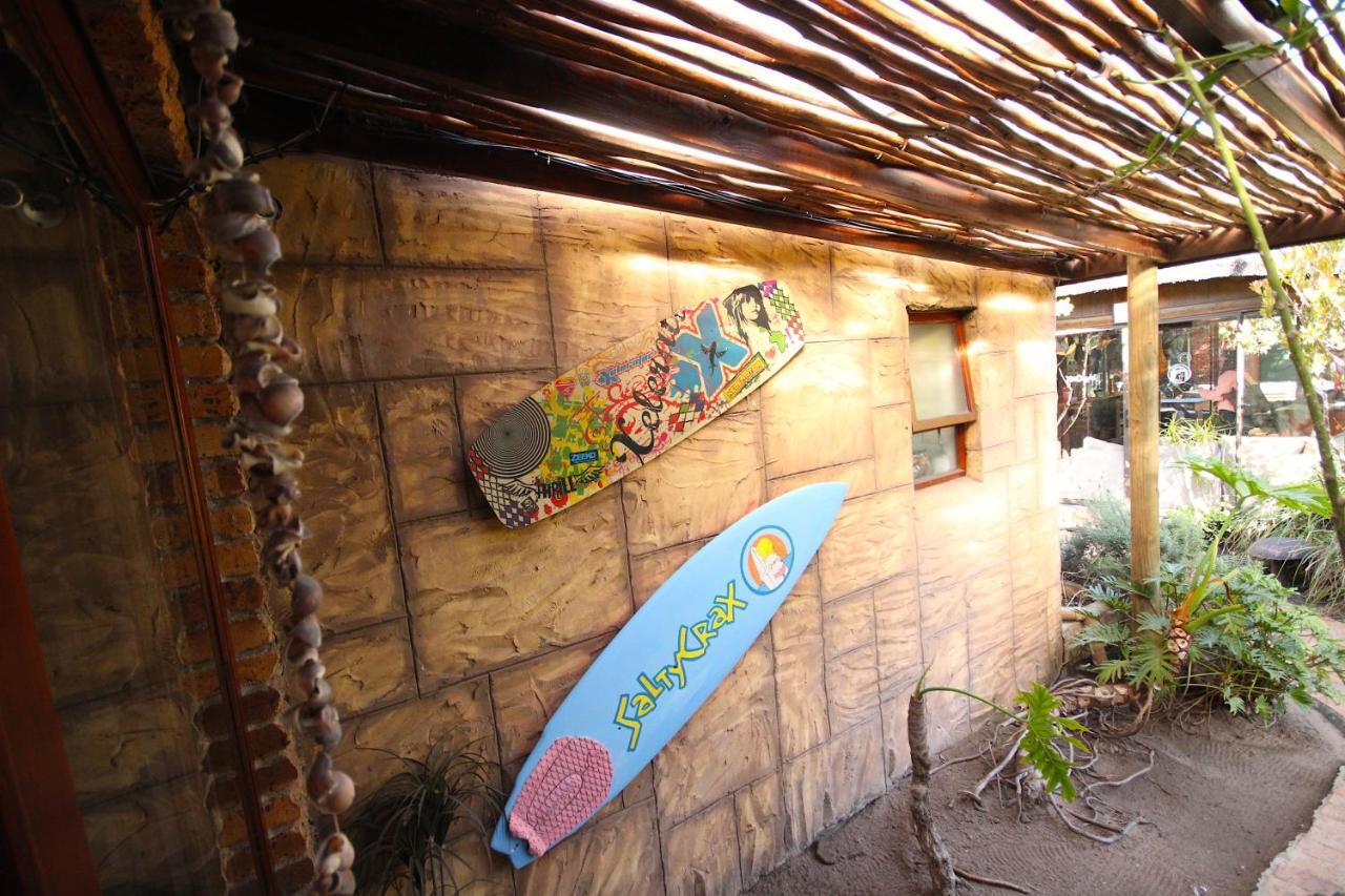 Saltycrax Backpackers And Surf Hostel By Curiocity Bloubergstrand Kültér fotó